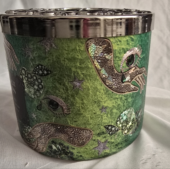 Candy Apple Cauldron 3 Wick Candle by Bath & Body Works Lenticular Effect Lid - Picture 8 of 11